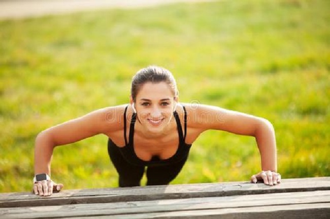 体育锻炼有助于更年期妇女积极的心理健康